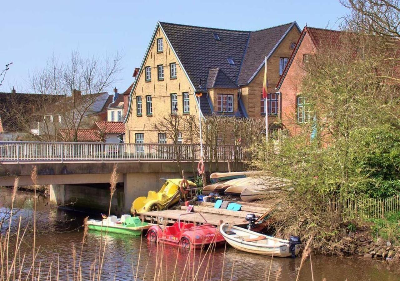 Friedrichstadtnixe, Meerchenhaftes Haus Mit Sauna Esterno foto
